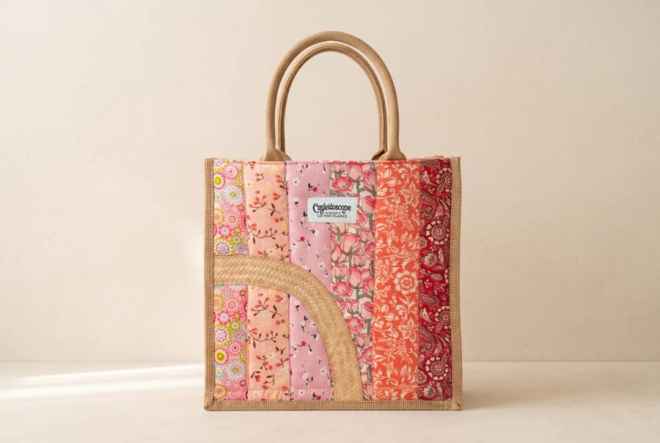  Handmade Vibrant Floral Silver Thatch Handbag Size L 