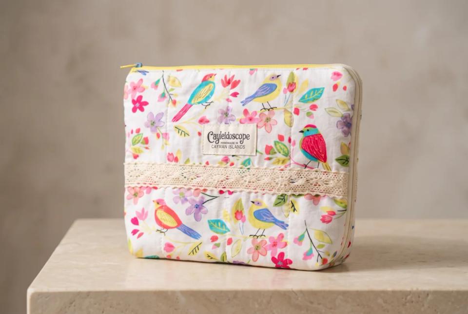 Garden Birds Silver Thatch Zip Pouch