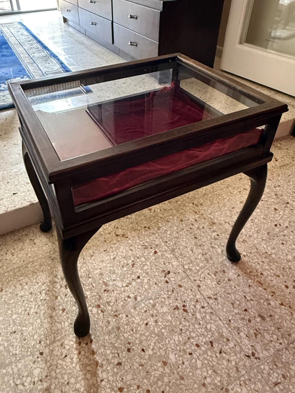Mahogany Bijouterie Display Table with Glazed Top and Velvet Lining