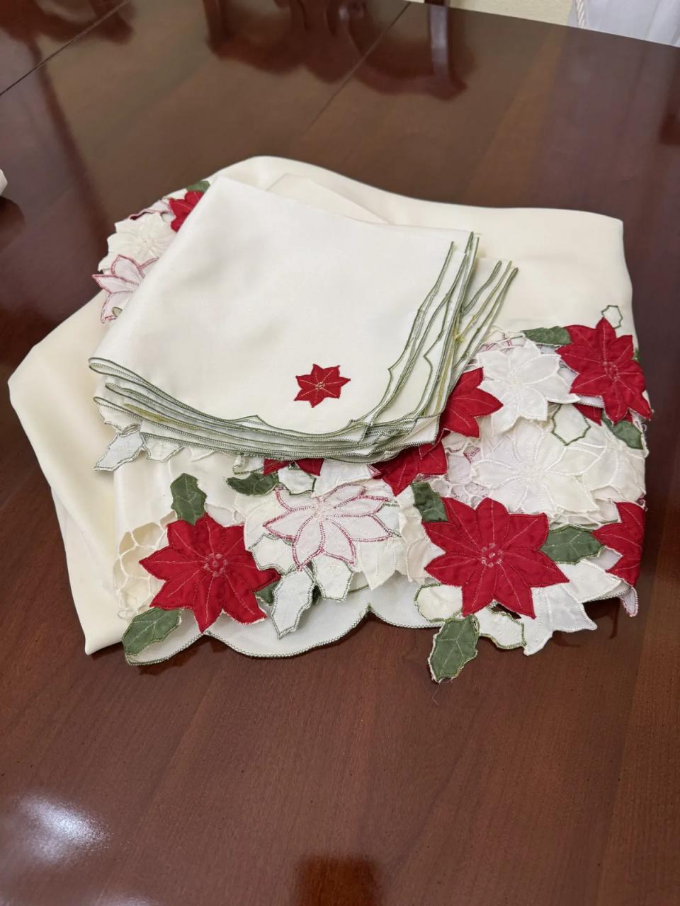 Christmas Tablecloth with Cut-Work Poinsettias and Eight Napkins